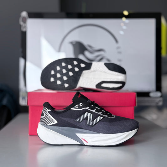 NEW BALANCE REVEL V5