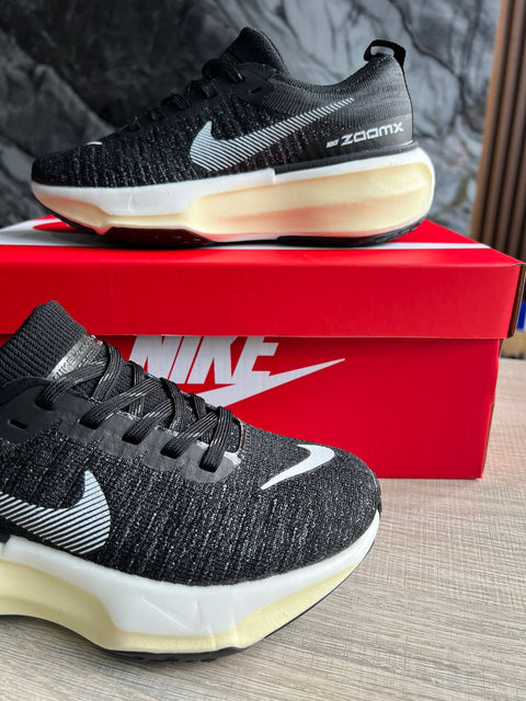 NIKE INVINCIBLE RUN 3
