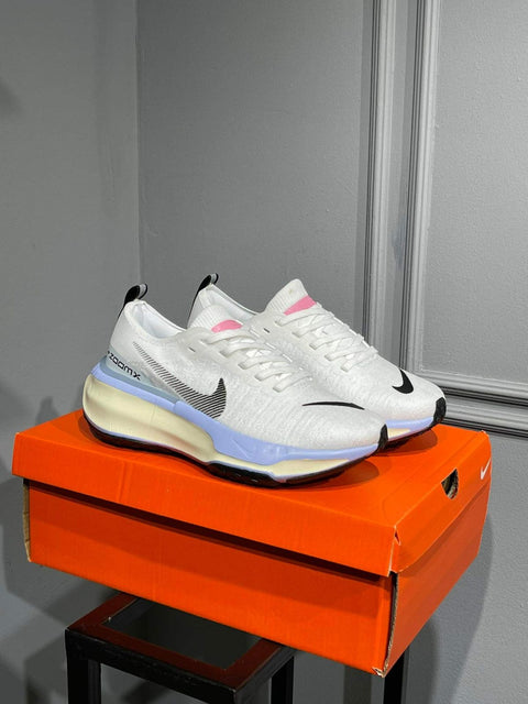 NIKE INVENCIBLE